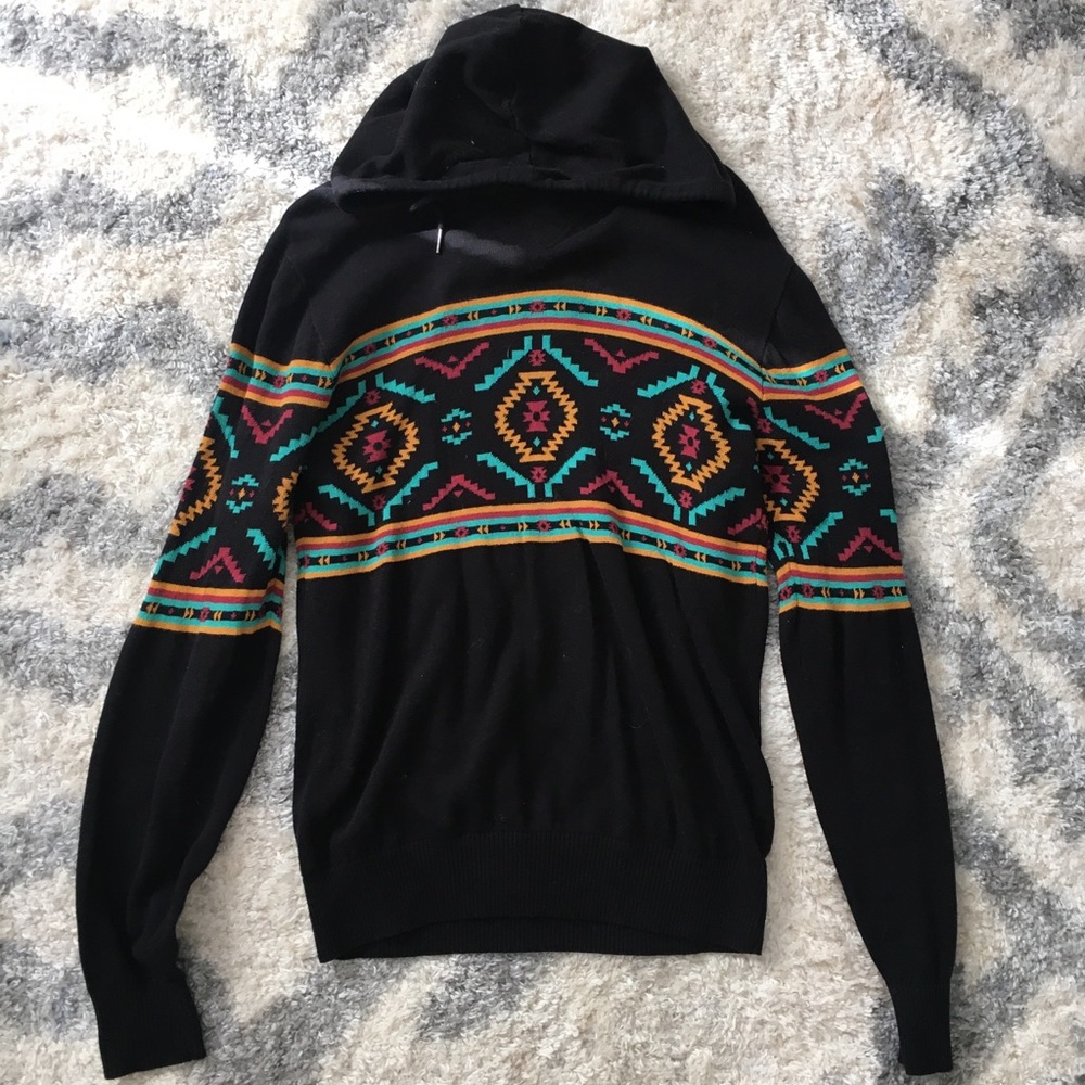 Black Aztec print Carbon hoodie size medium